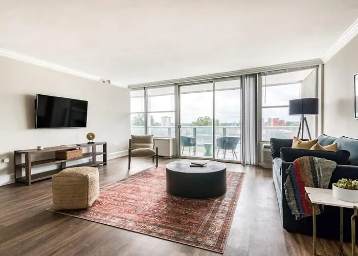 Cozysuites 800 Tower 2Br With Gym! 26