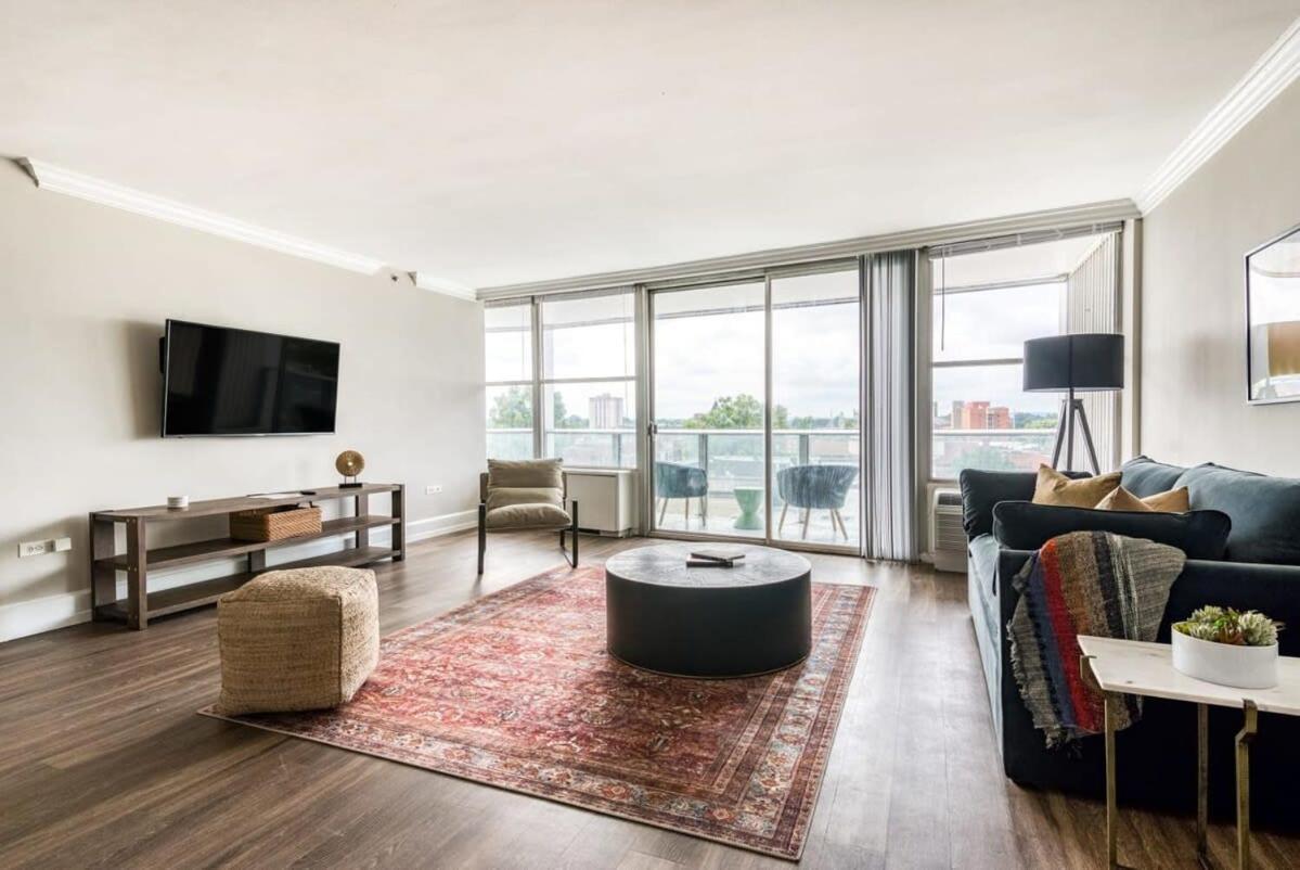 Cozysuites 800 Tower 2br With Gym! 26 Apartment *