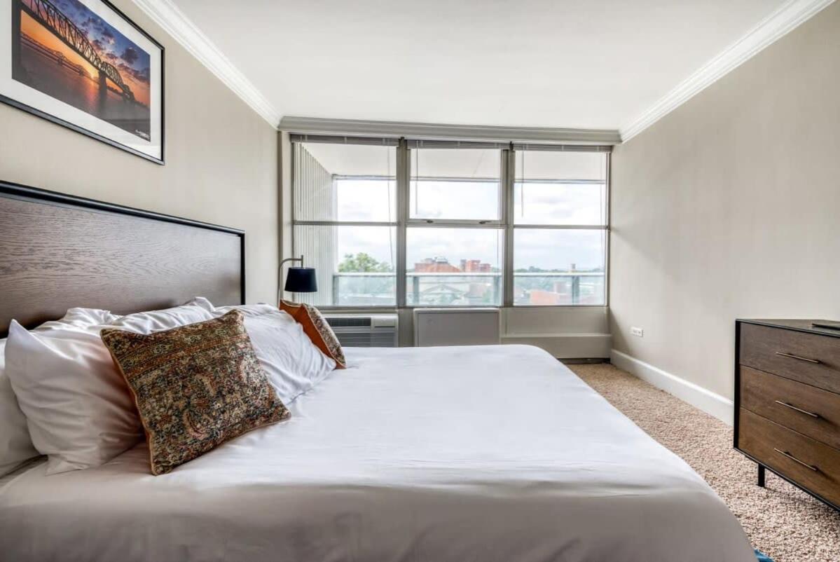 Cozysuites 800 Tower 2br With Gym! 26 Apartment *